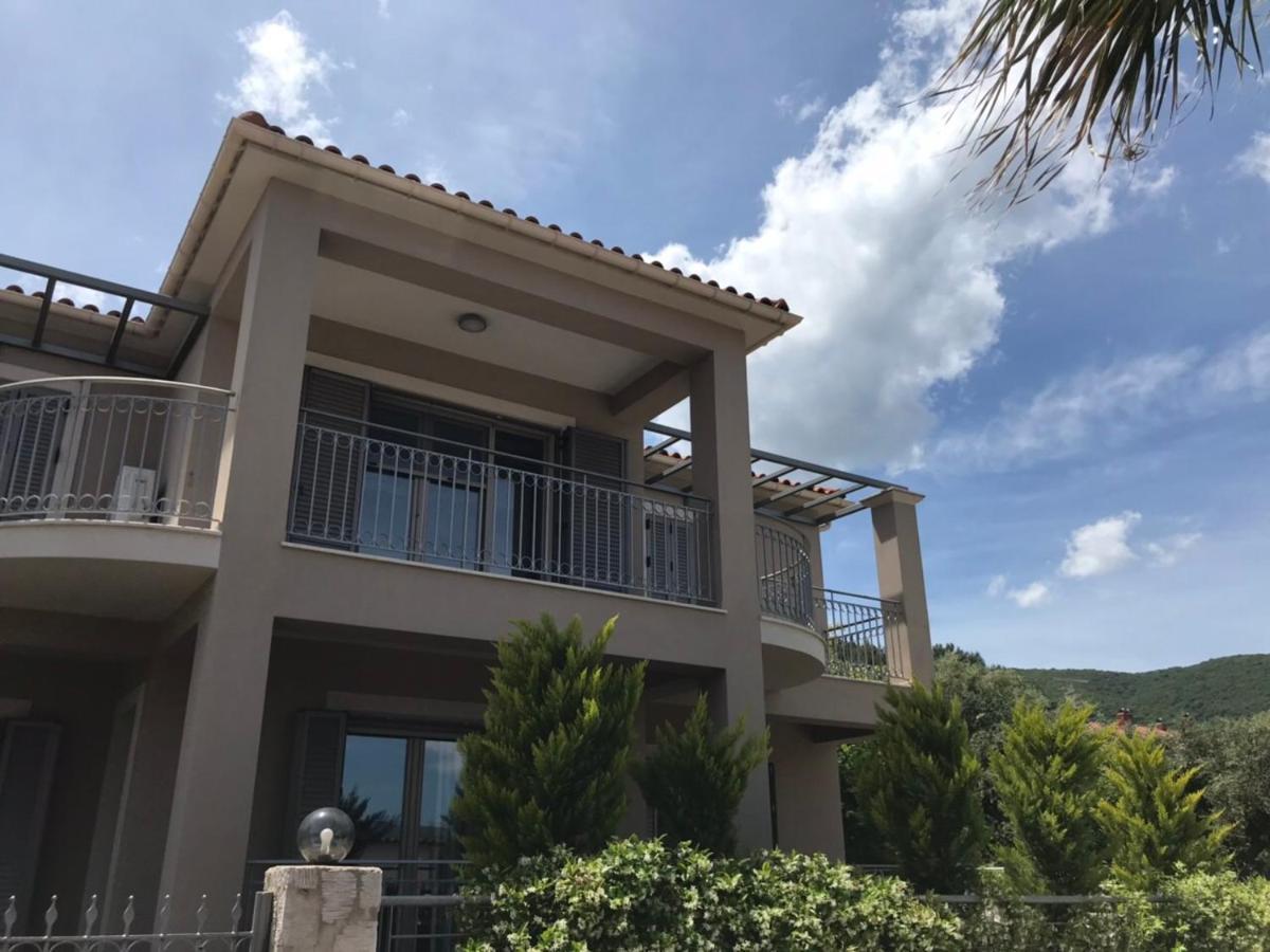 קרבומילוס D'Angelos Apartments מראה חיצוני תמונה