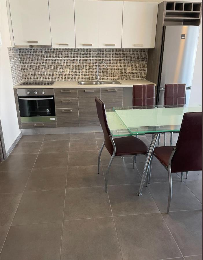 קרבומילוס D'Angelos Apartments מראה חיצוני תמונה