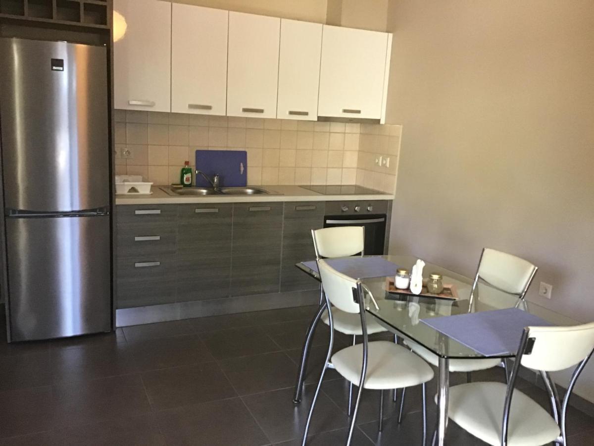 קרבומילוס D'Angelos Apartments מראה חיצוני תמונה