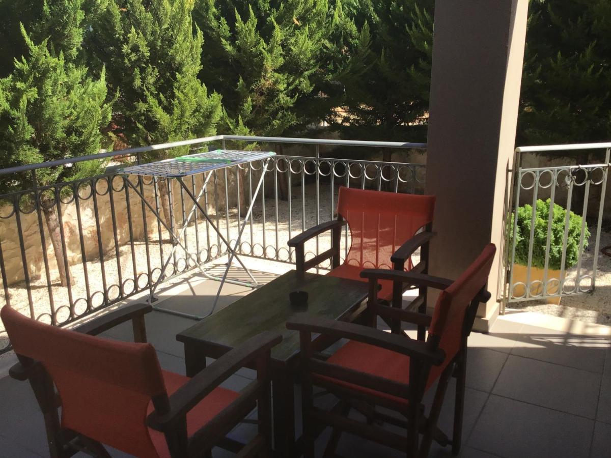 קרבומילוס D'Angelos Apartments מראה חיצוני תמונה