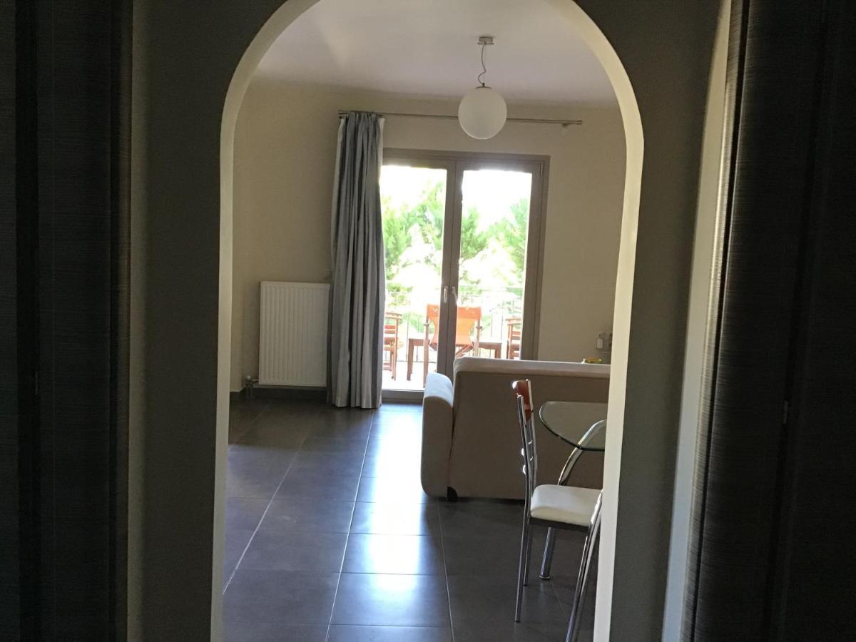 קרבומילוס D'Angelos Apartments מראה חיצוני תמונה