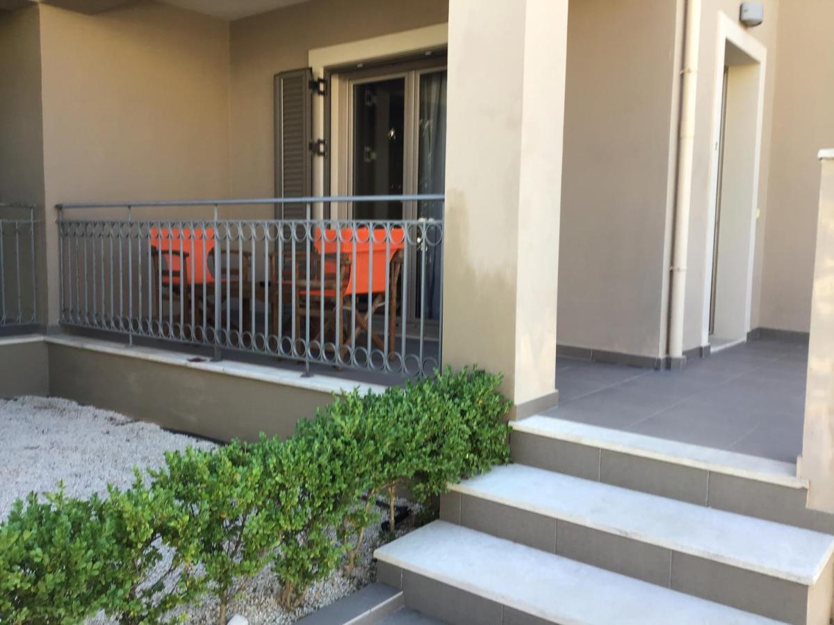 קרבומילוס D'Angelos Apartments מראה חיצוני תמונה
