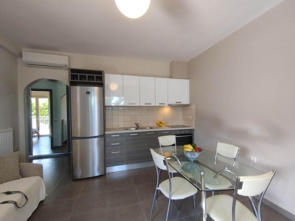 קרבומילוס D'Angelos Apartments מראה חיצוני תמונה