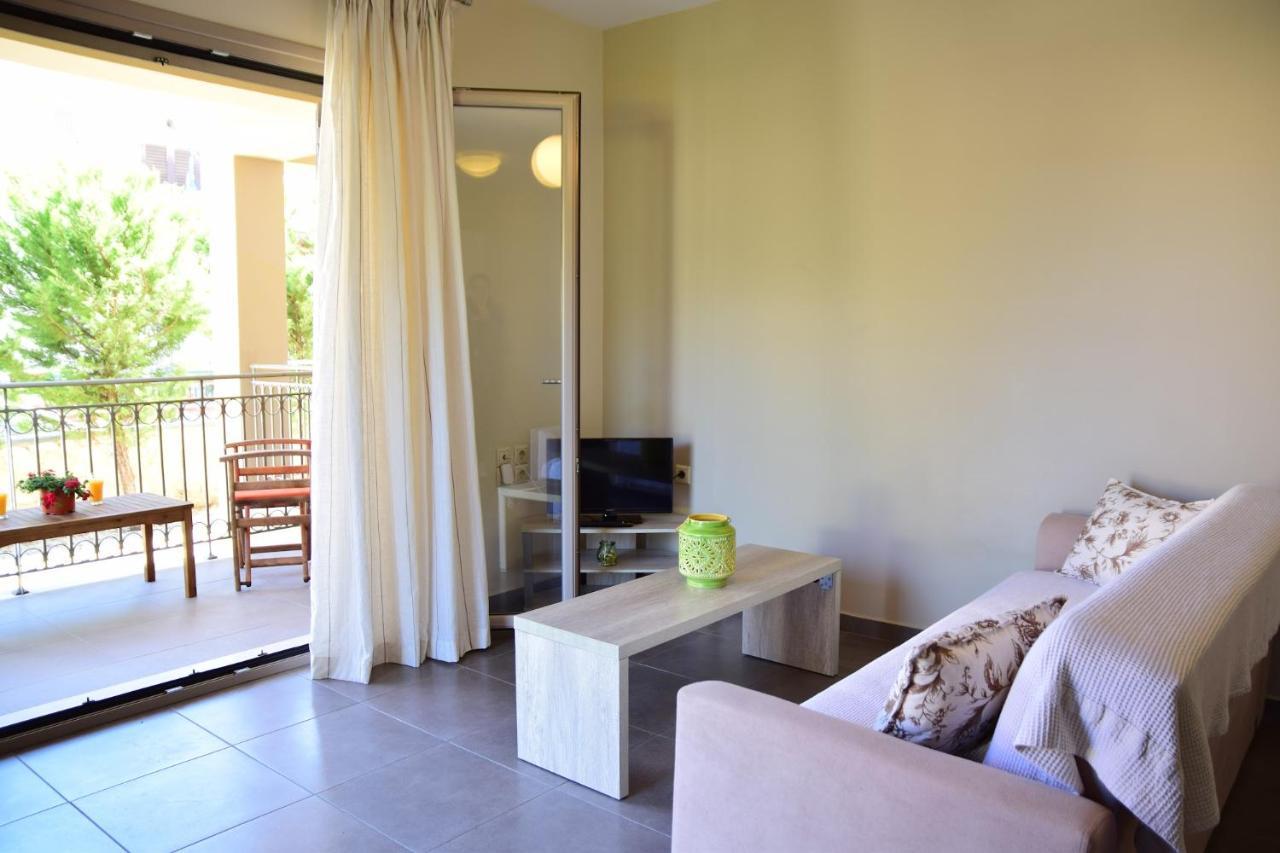 קרבומילוס D'Angelos Apartments מראה חיצוני תמונה