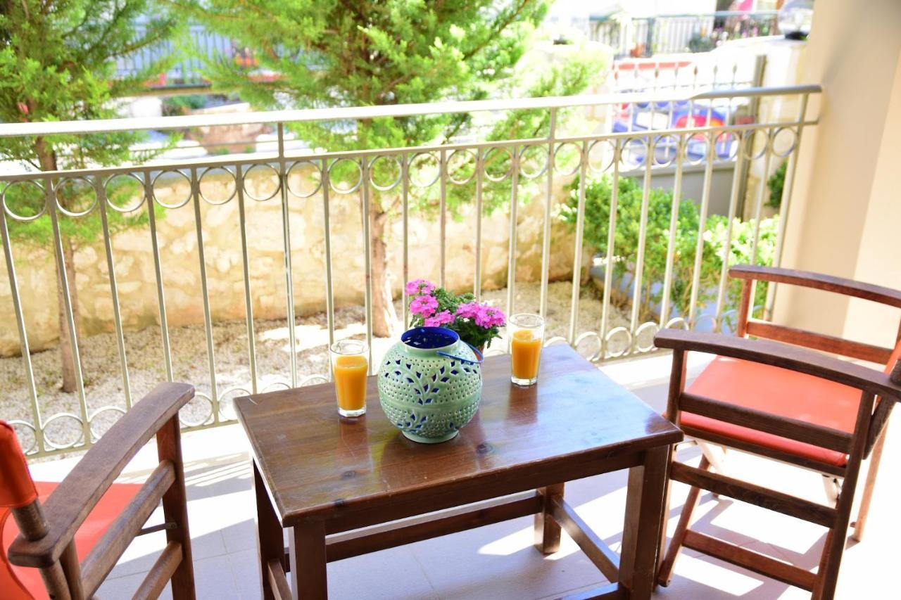קרבומילוס D'Angelos Apartments מראה חיצוני תמונה