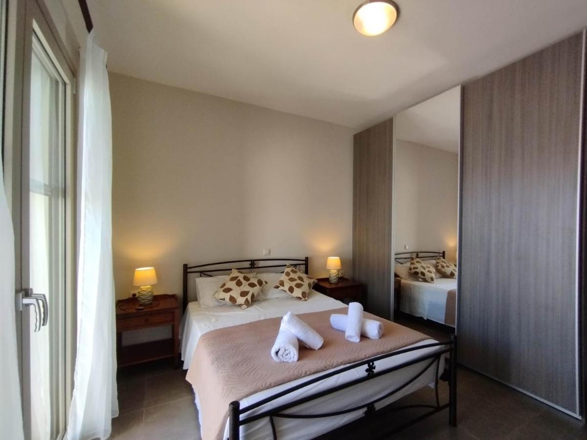 קרבומילוס D'Angelos Apartments מראה חיצוני תמונה